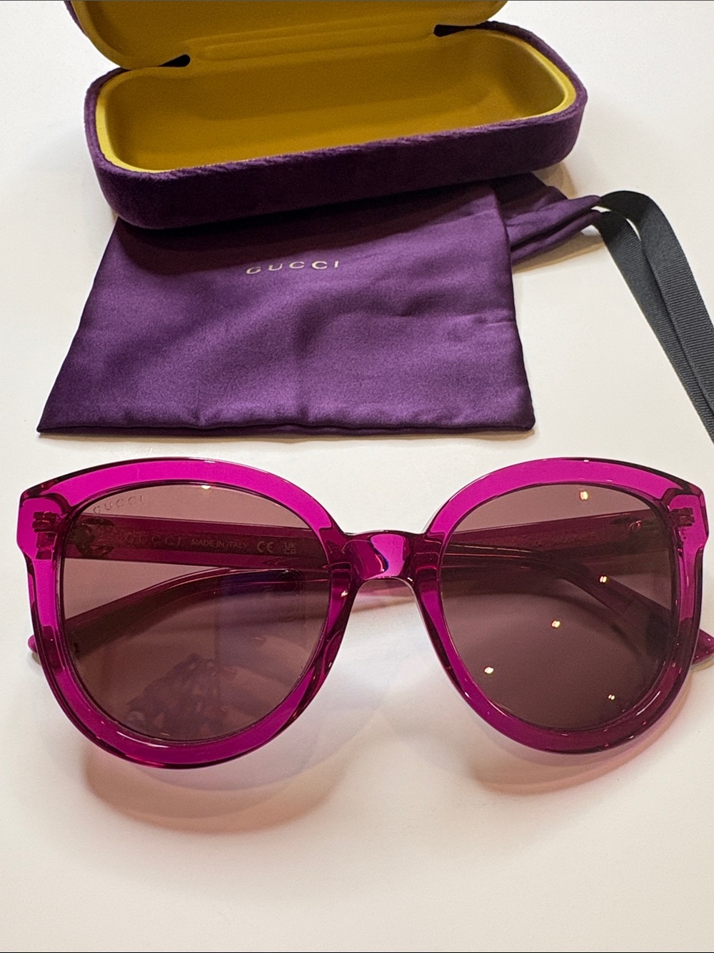 Gucci GG1315S Fuchsia Rounded Cat Eye Sunglasses w/ Case & Pouch $475 Retail - Picture 2 of 9